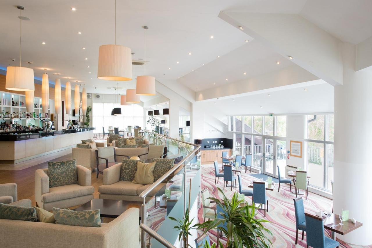Lakeside Park Hotel & Spa Fishbourne  Exterior foto