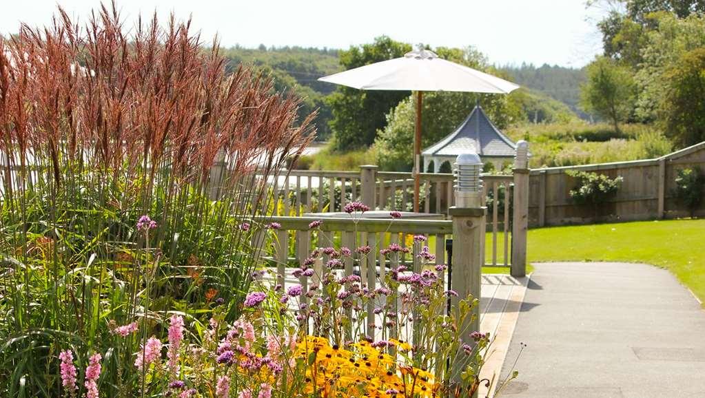 Lakeside Park Hotel & Spa Fishbourne  Exterior foto